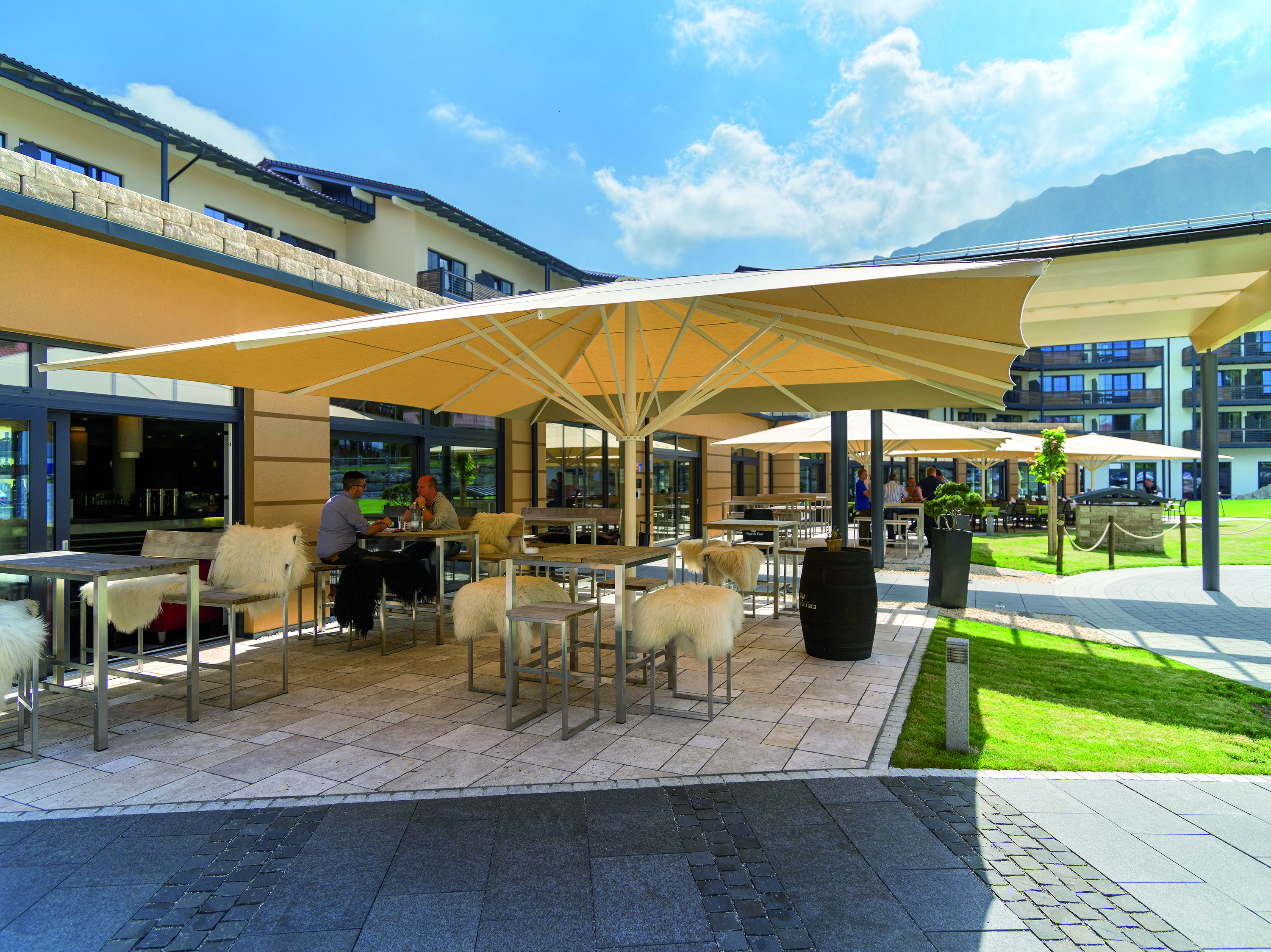 Sonnenschirme / Großschirme